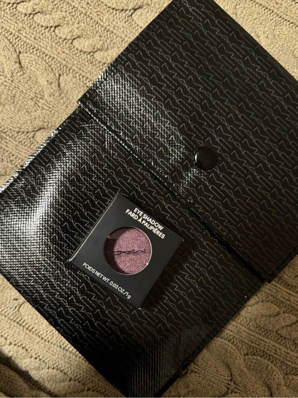 MAC Glitter Single Eyeshadow Compact - CAN’T STOP WON’T STOP